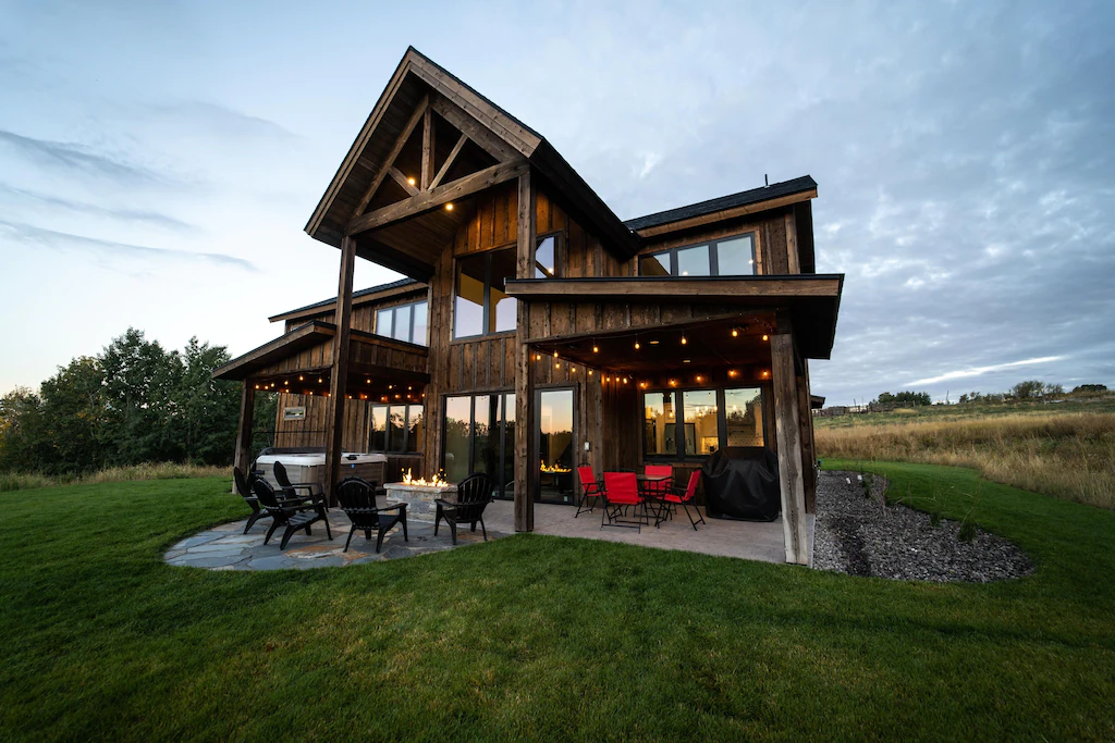 Rent this modern cabin near Yellowstone with VRBO to experience a Top 10 U.S. National Park
