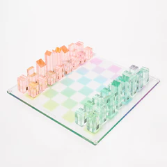 Play Outdoor Waterproof Chess and Checkers With SunnyLife's Colorful Set