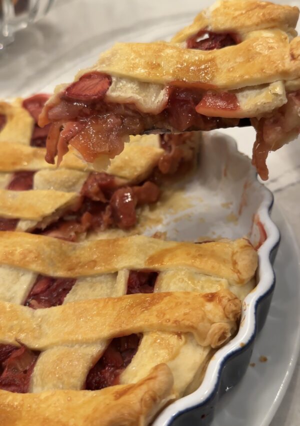 Strawberry Rhubarb Pie: The Sweet-Tart Taste of Summer
